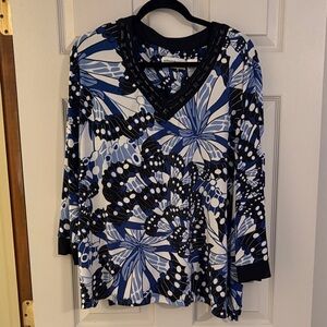 Alfred Dunner Blue white and Black Patterned 3/4 Long Sleeve Top